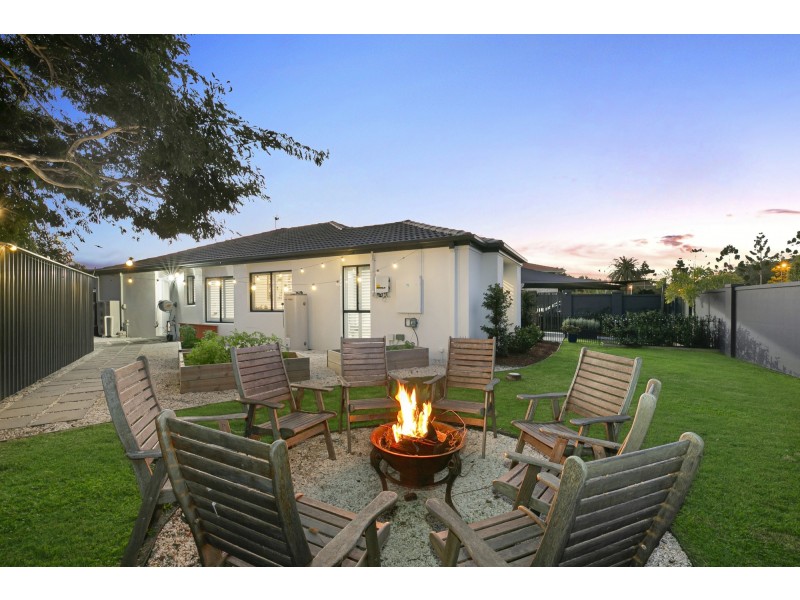 3 Mustique Court, Burleigh Waters QLD 4220