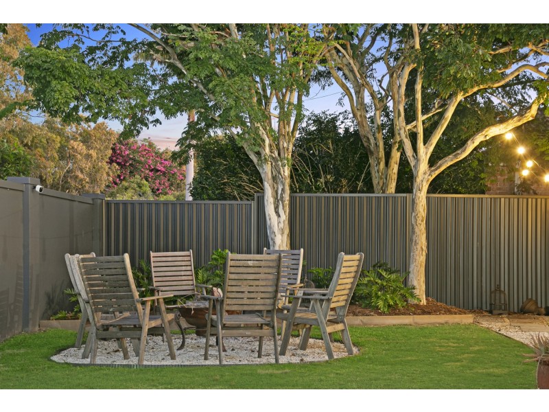 3 Mustique Court, Burleigh Waters QLD 4220