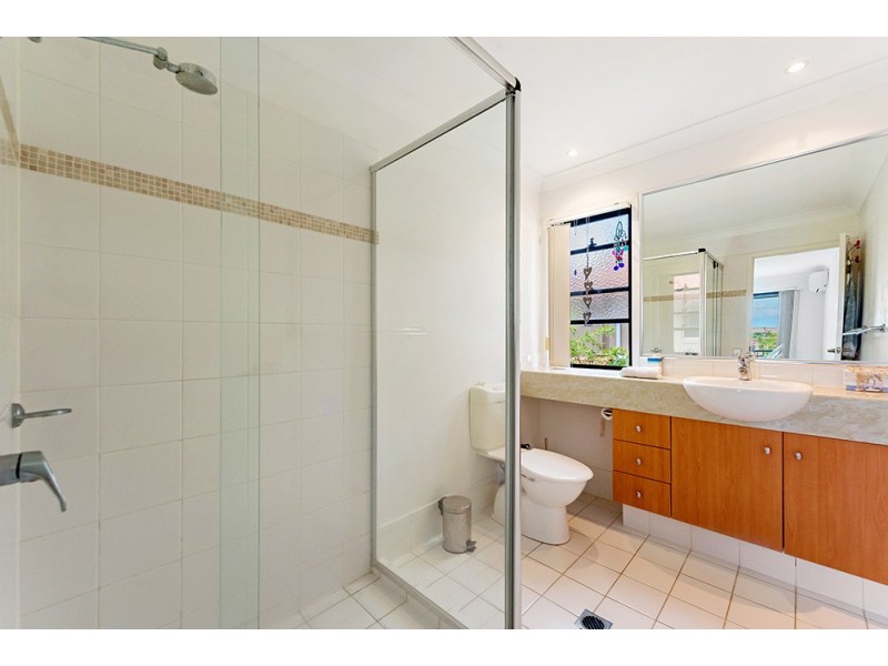 62/302 Christine Avenue, Varsity Lakes QLD 4227