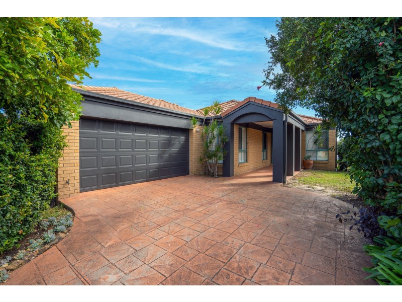 Fourteen Vanderbilt Court, Varsity Lakes QLD 4227
