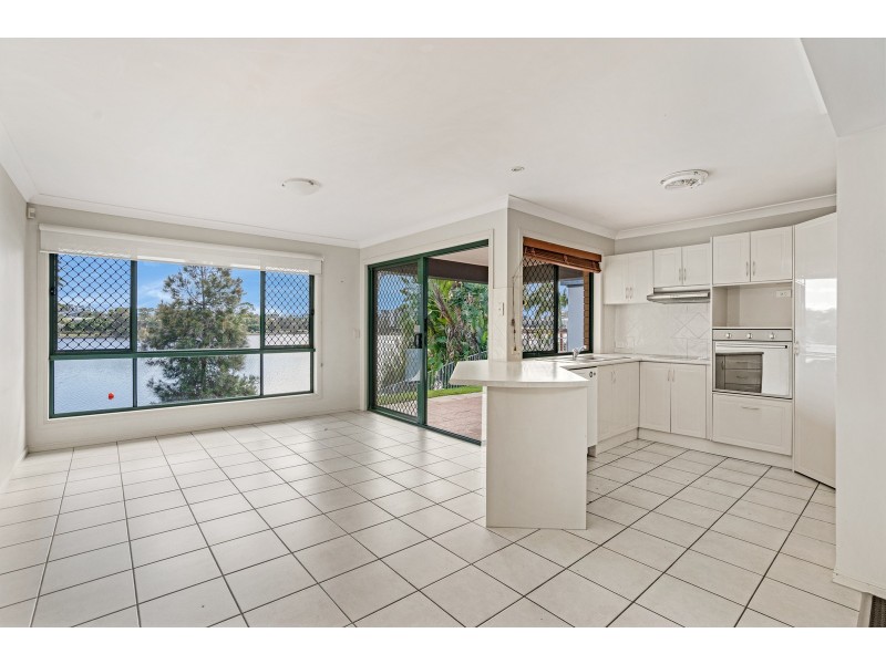 Fourteen Vanderbilt Court, Varsity Lakes QLD 4227