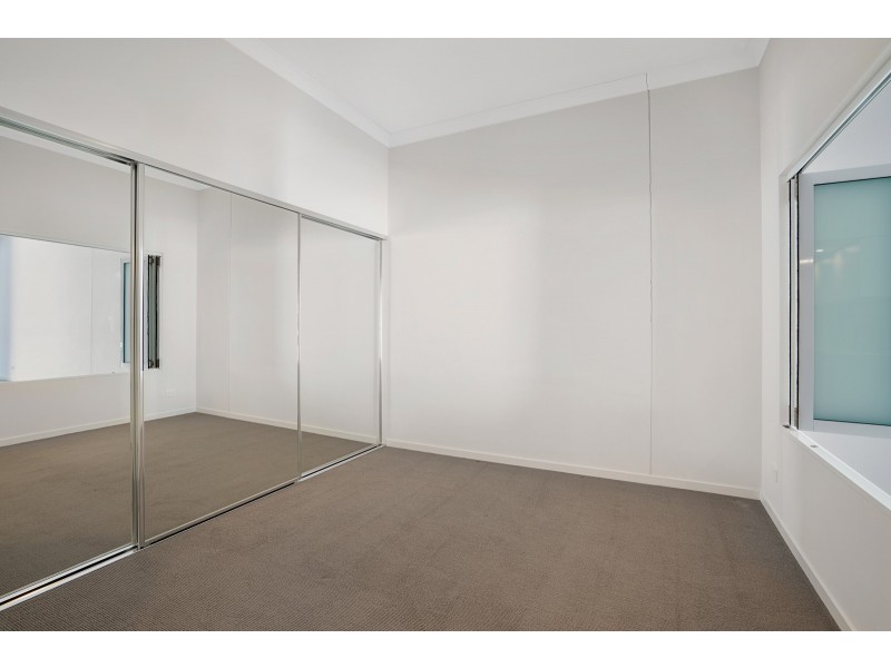 3205/397 Christine Avenue, Varsity Lakes QLD 4227