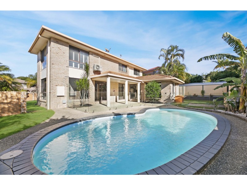 1 Cayman Court, Runaway Bay QLD 4216