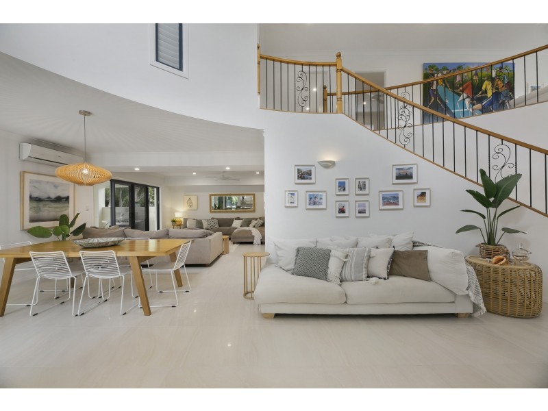 9 Ryder Court, Robina QLD 4226