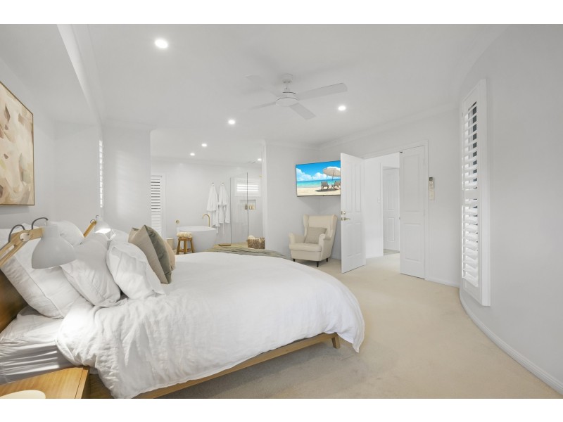 9 Ryder Court, Robina QLD 4226