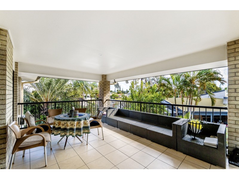 34 Bermuda Street, Broadbeach Waters QLD 4218