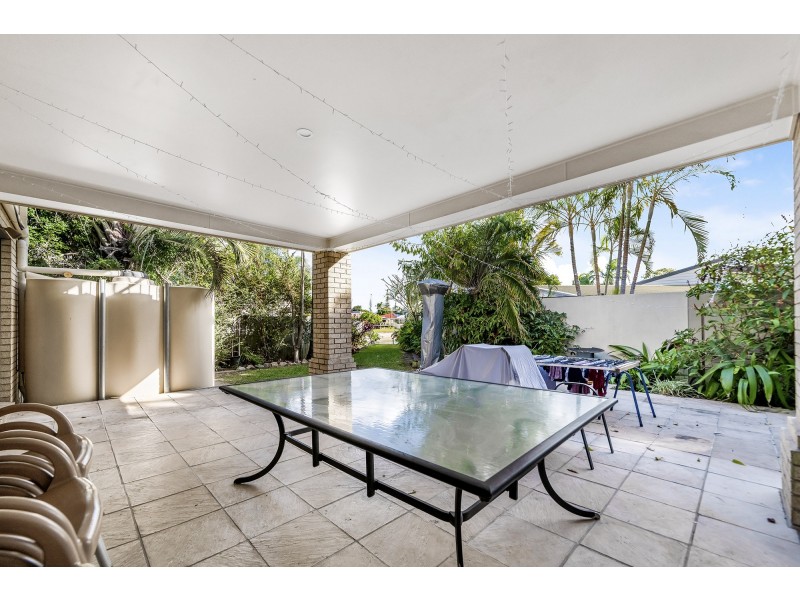 34 Bermuda Street, Broadbeach Waters QLD 4218