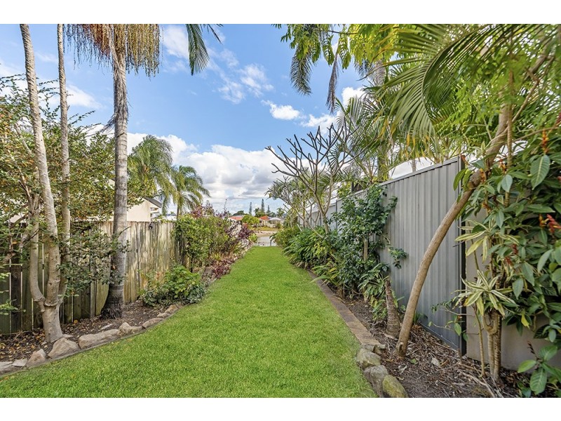 34 Bermuda Street, Broadbeach Waters QLD 4218