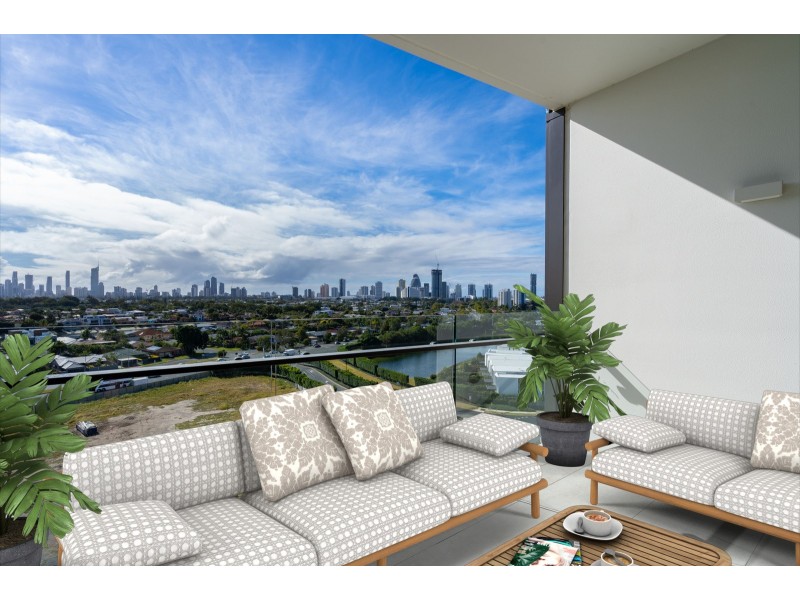 Level 10/11 Lakeview Boulevard, Mermaid Waters QLD 4218