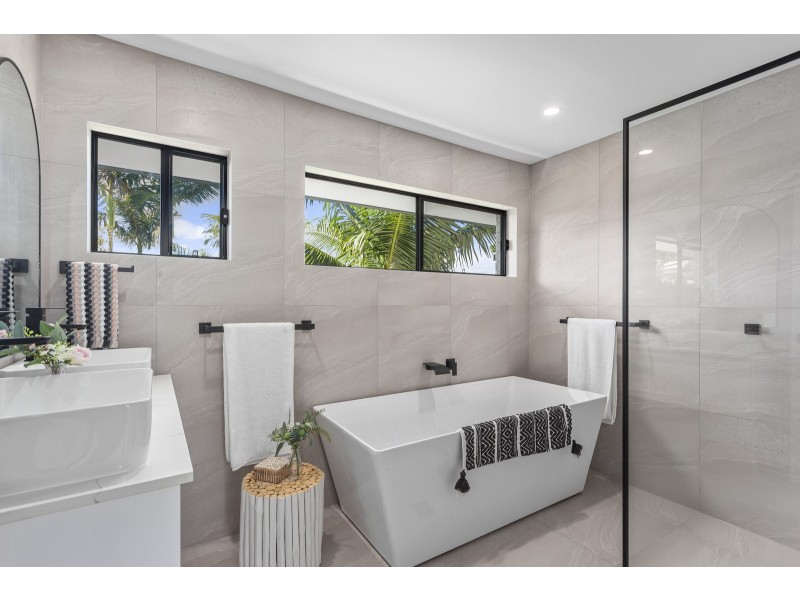 21 Horizon Avenue, Ashmore QLD 4214