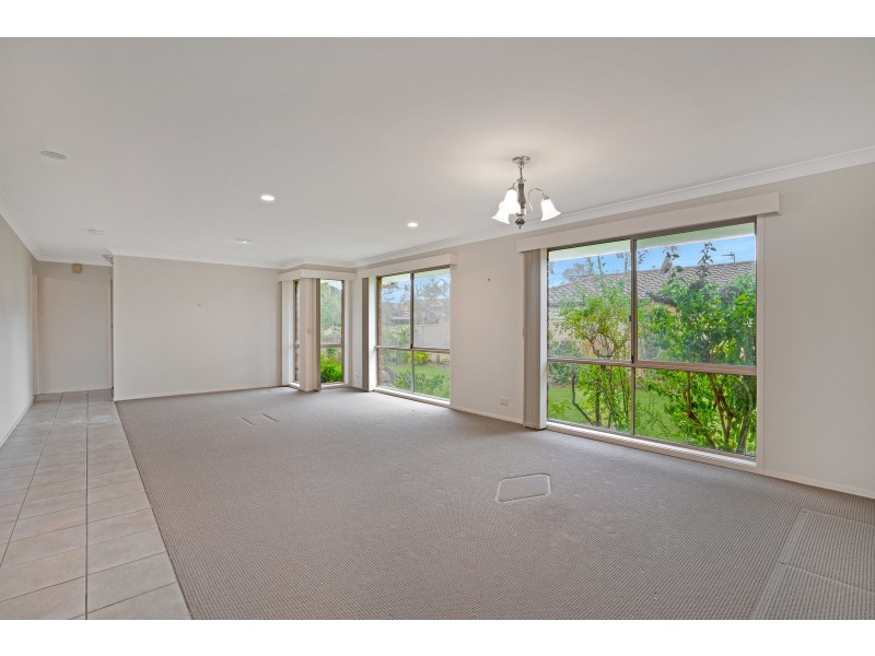 4 Wedgebill Parade, Burleigh Waters QLD 4220