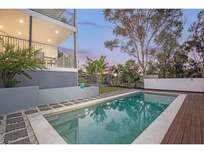 5 Tara Vista Boulevard, Highland Park QLD 4211