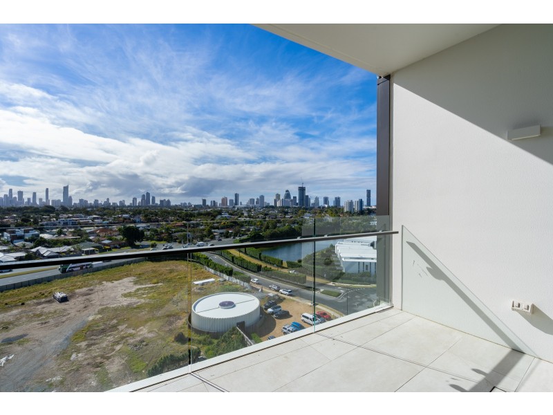 11005/11 Lakeview Boulevard, Mermaid Waters QLD 4218