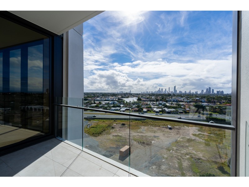 11005/11 Lakeview Boulevard, Mermaid Waters QLD 4218