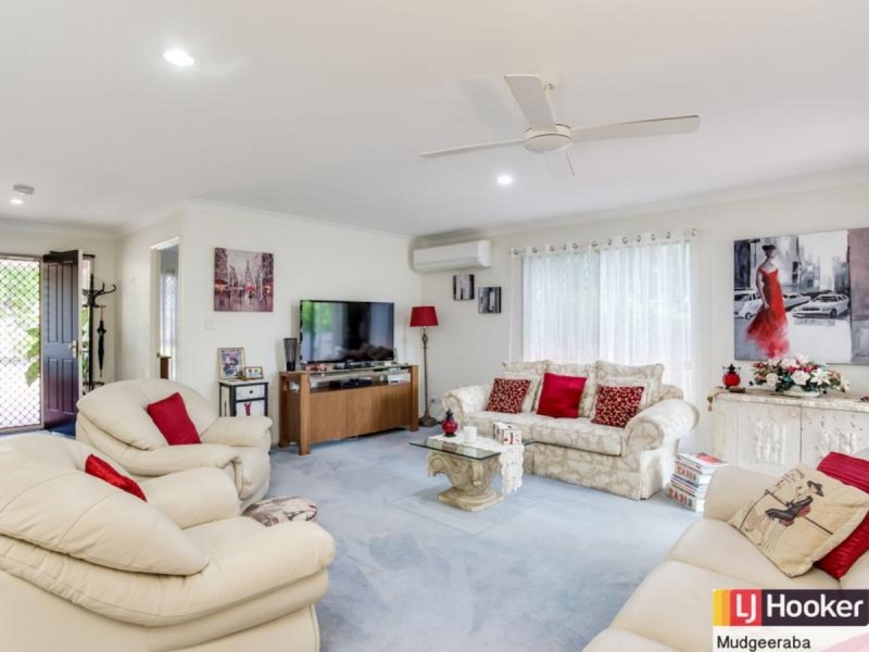 1/77 Kincaid Drive, Highland Park QLD 4211