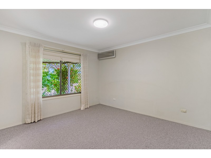 5 Beauty Point Drive, Robina QLD 4226