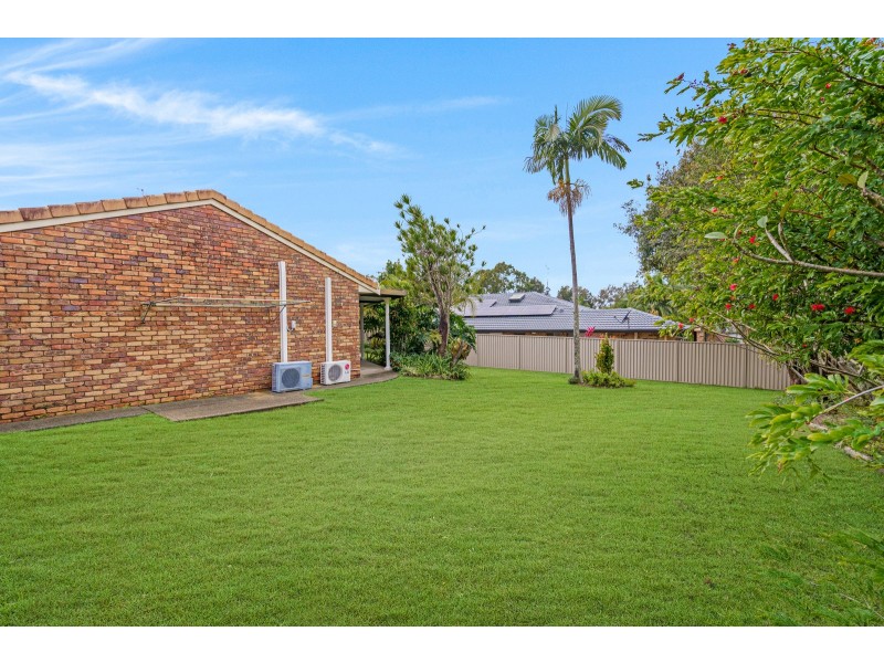 5 Beauty Point Drive, Robina QLD 4226