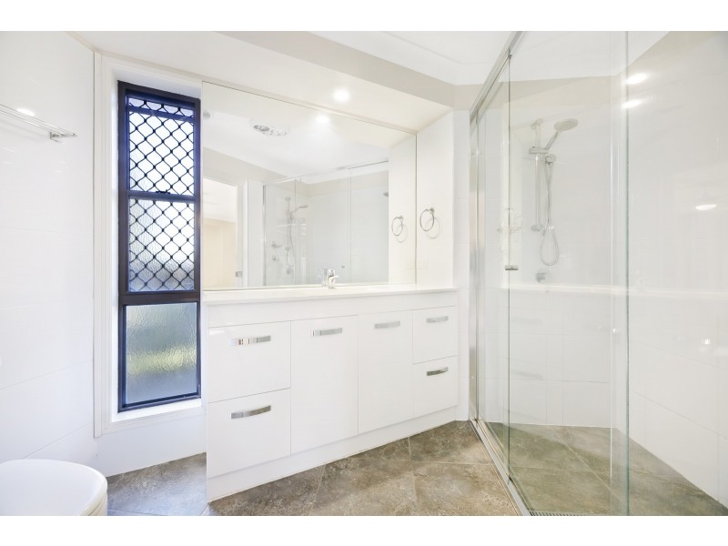 4 Yampi Place, Worongary QLD 4213