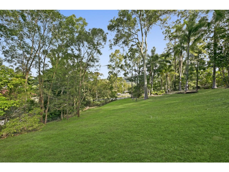 44 Harry Mills Drive, Worongary QLD 4213