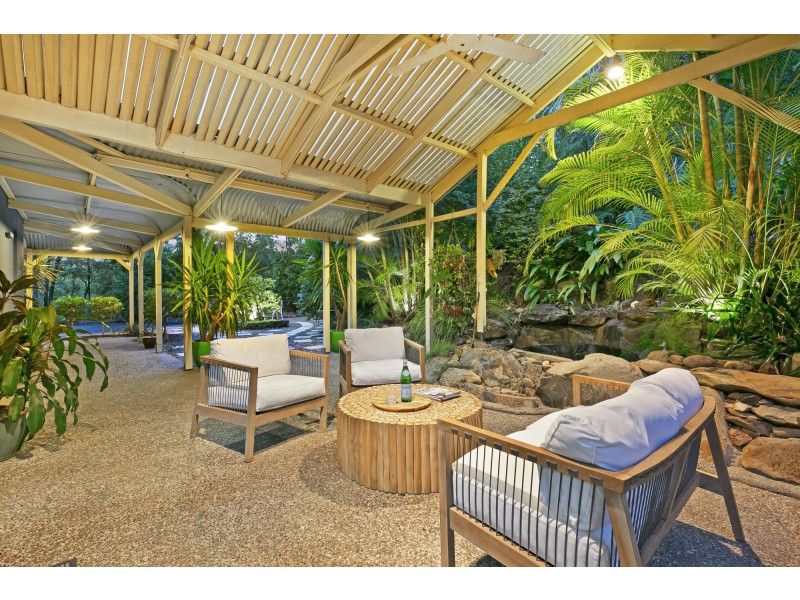 44 Harry Mills Drive, Worongary QLD 4213