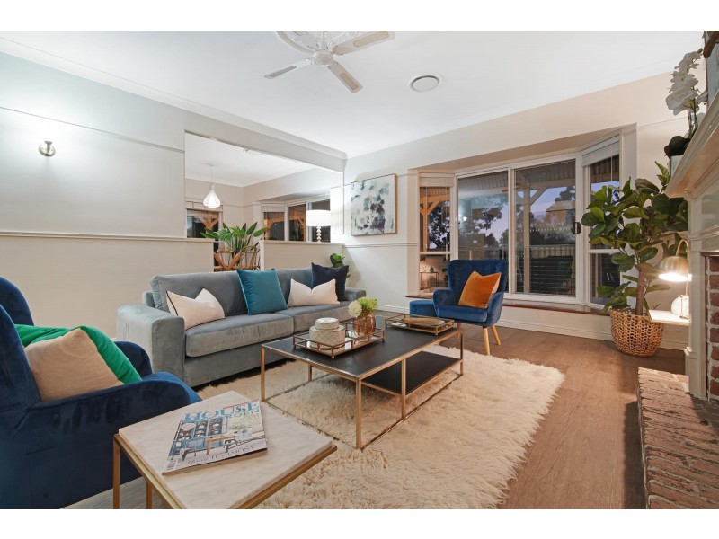 44 Harry Mills Drive, Worongary QLD 4213