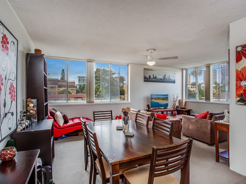 1/7 Havana Key, Broadbeach Waters QLD 4218