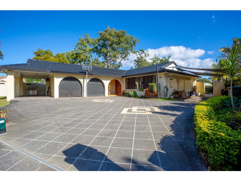 19 Wild Duck Drive, Mermaid Waters QLD 4218