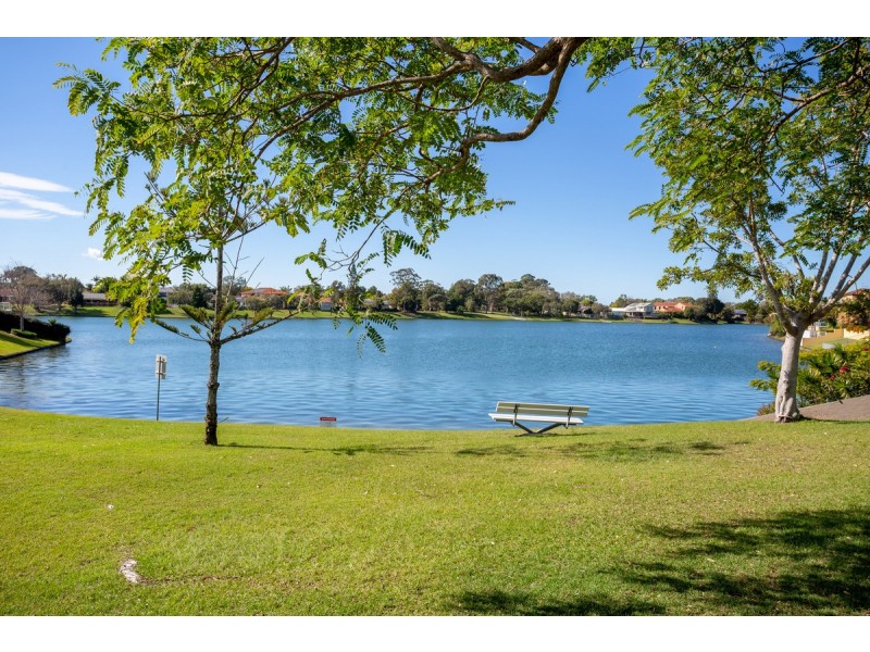19 Wild Duck Drive, Mermaid Waters QLD 4218