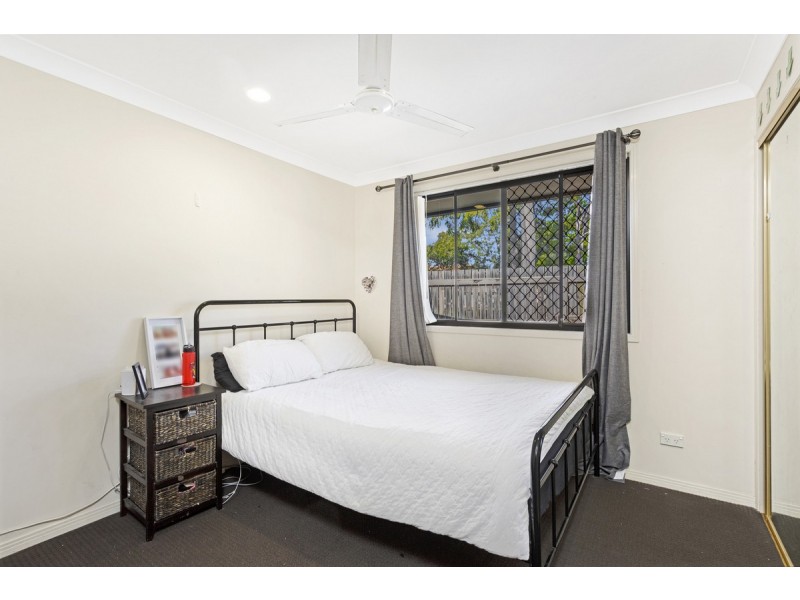19 Wild Duck Drive, Mermaid Waters QLD 4218