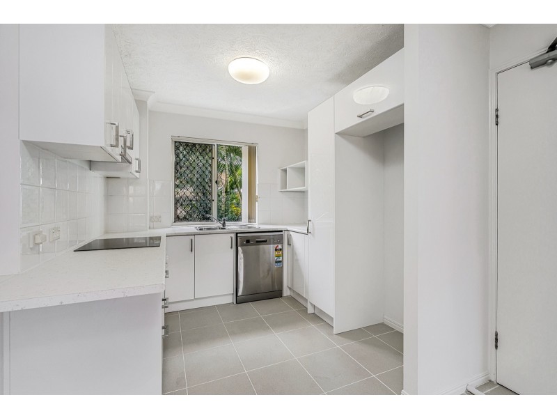2/22 Montana Road, Mermaid Beach QLD 4218