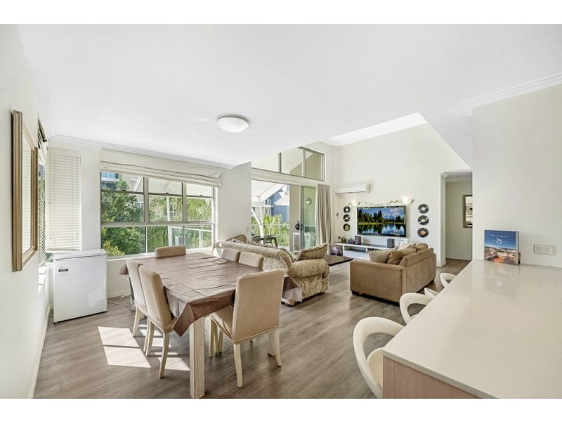 42/253 Varsity Parade, Varsity Lakes QLD 4227