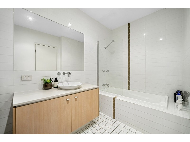 42/253 Varsity Parade, Varsity Lakes QLD 4227