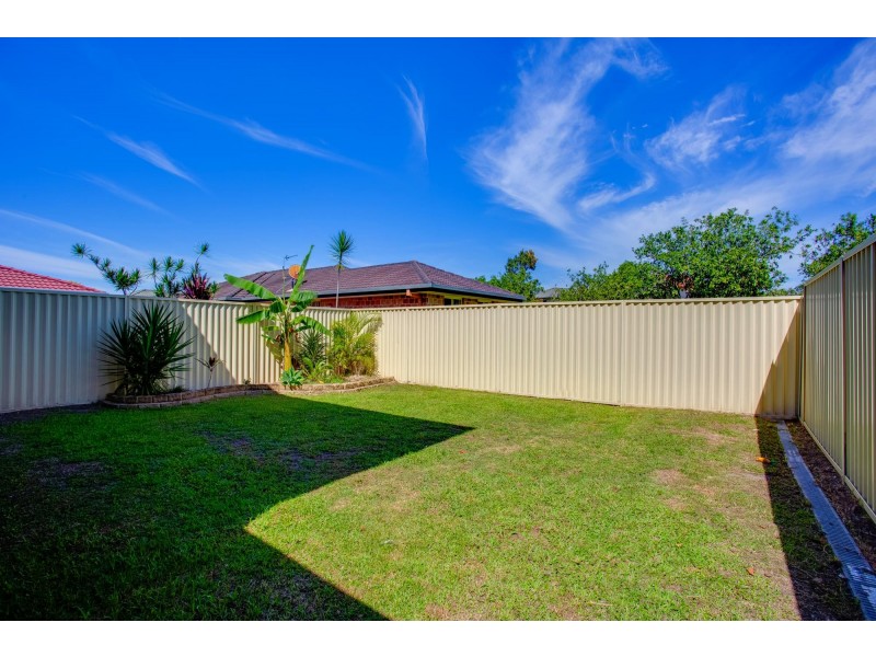 2/60 Belrose Boulevard, Varsity Lakes QLD 4227