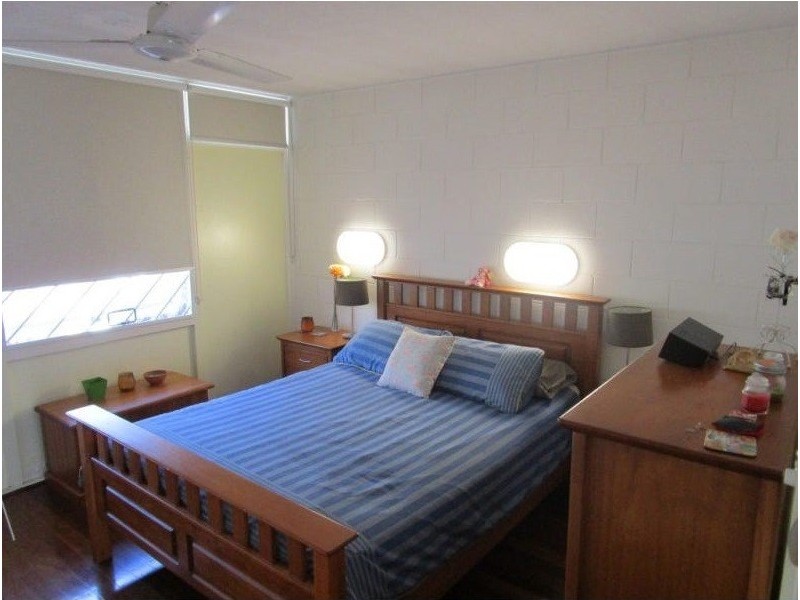 2/21 William Street, Mermaid Beach QLD 4218