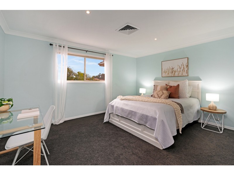 10 Hillridge Crescent, Varsity Lakes QLD 4227