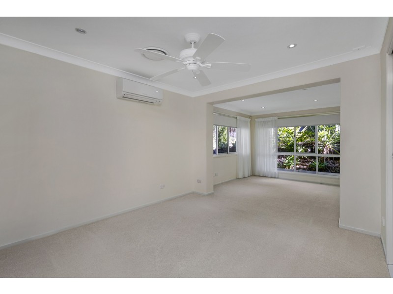 16 Glenrowan Drive, Tallai QLD 4213