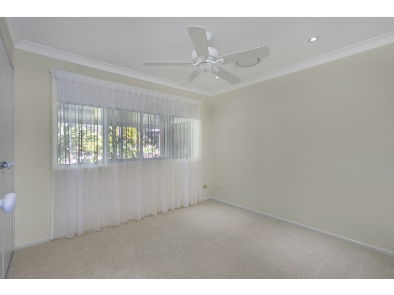 16 Glenrowan Drive, Tallai QLD 4213