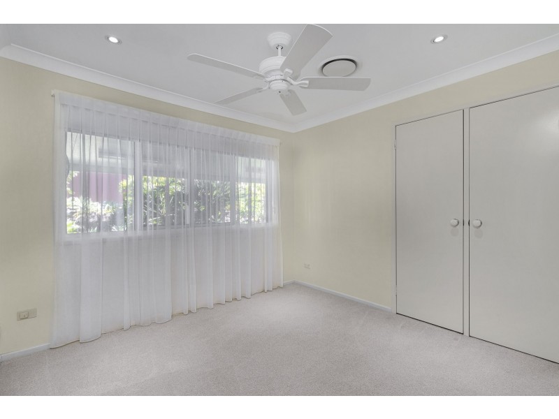 16 Glenrowan Drive, Tallai QLD 4213