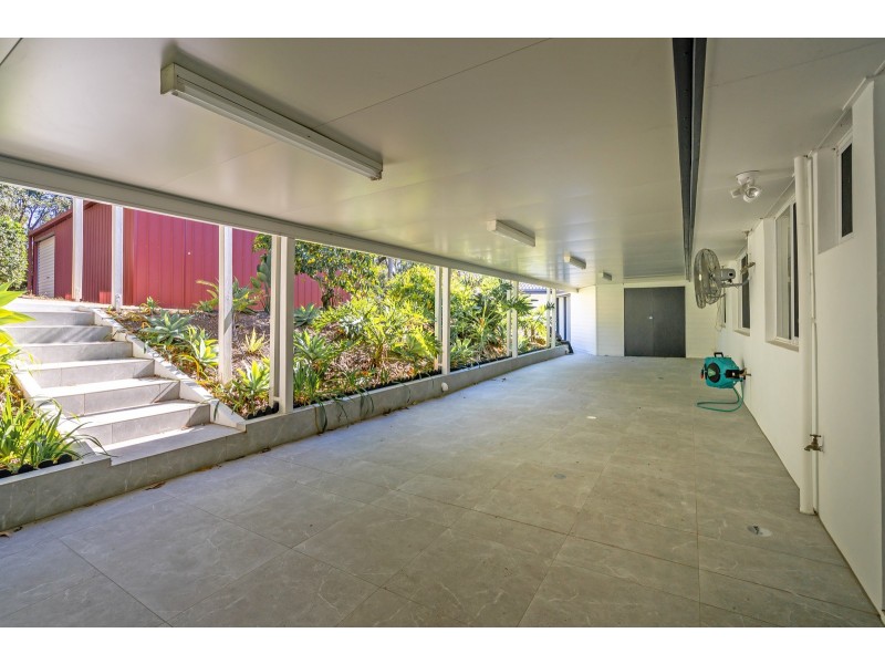16 Glenrowan Drive, Tallai QLD 4213