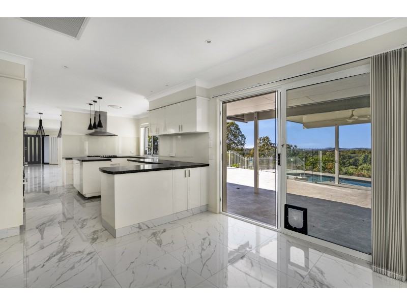 16 Glenrowan Drive, Tallai QLD 4213