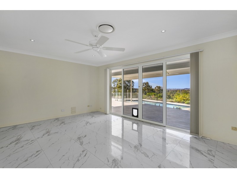 16 Glenrowan Drive, Tallai QLD 4213