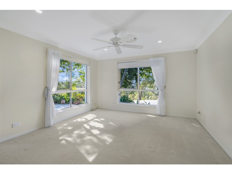 16 Glenrowan Drive, Tallai QLD 4213