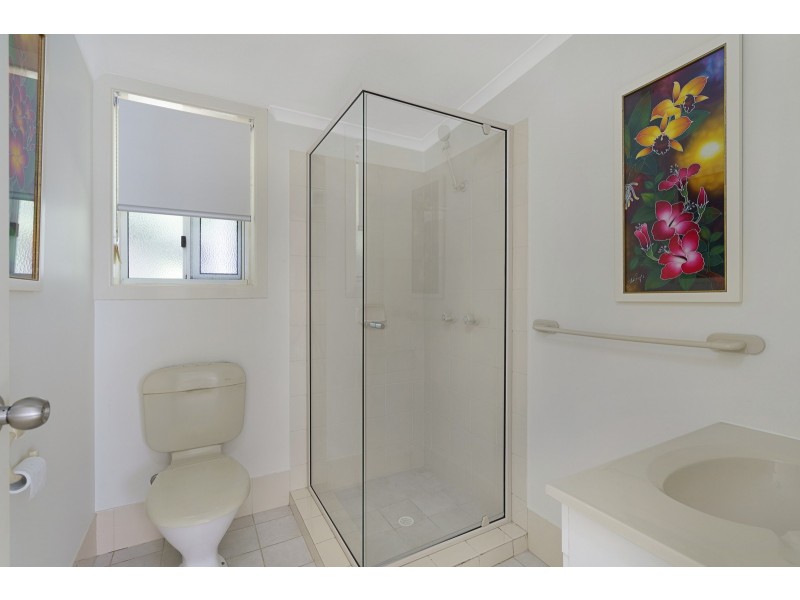 16 Glenrowan Drive, Tallai QLD 4213