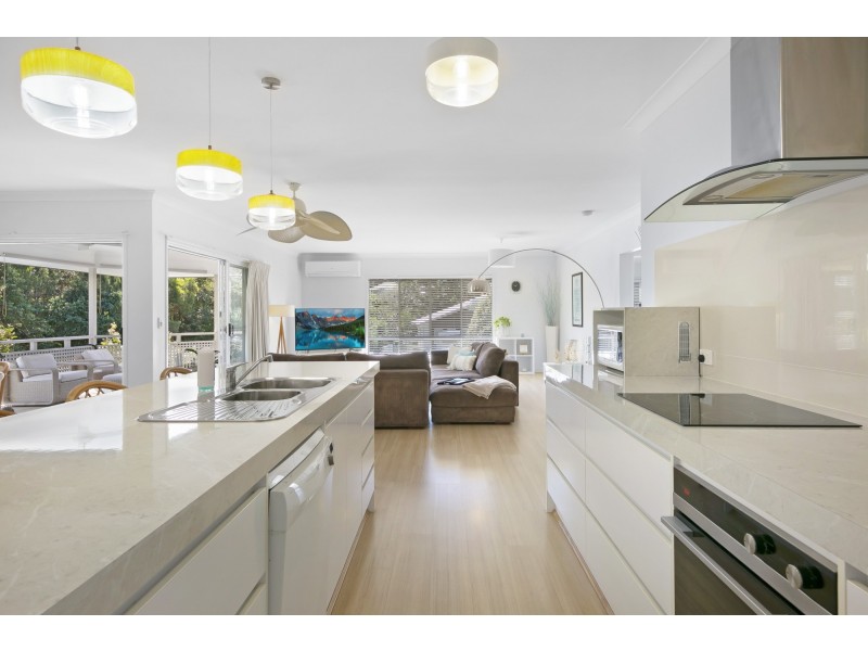 1 Curtis Court, Mudgeeraba QLD 4213