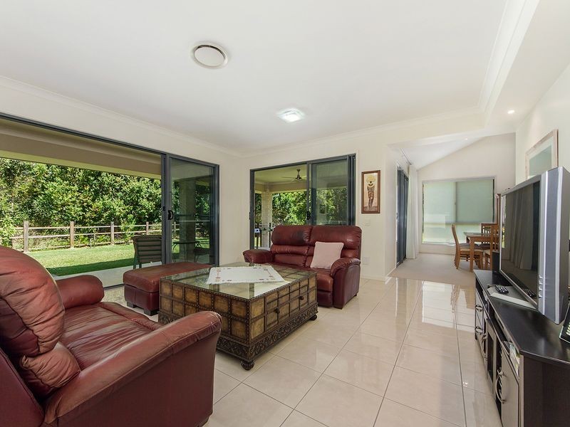 6 Hersden Court, Bonogin QLD 4213