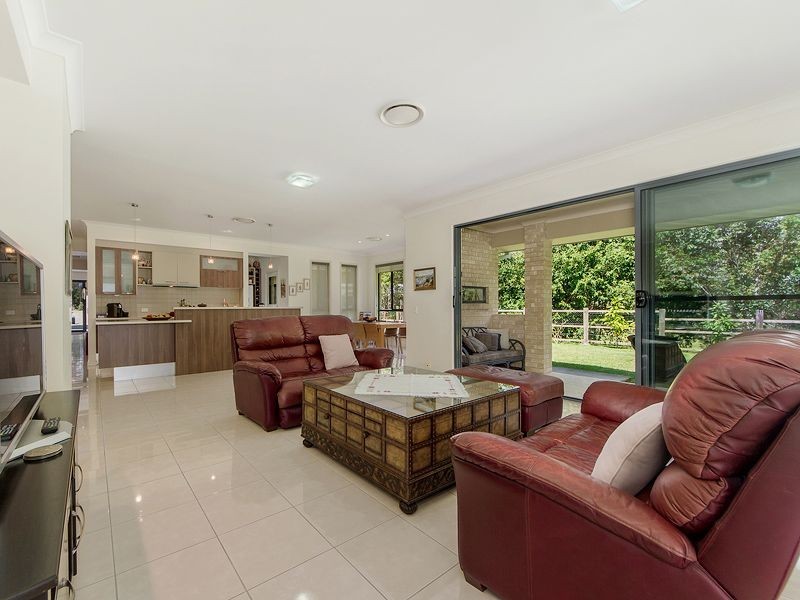 6 Hersden Court, Bonogin QLD 4213