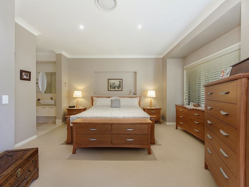 6 Hersden Court, Bonogin QLD 4213