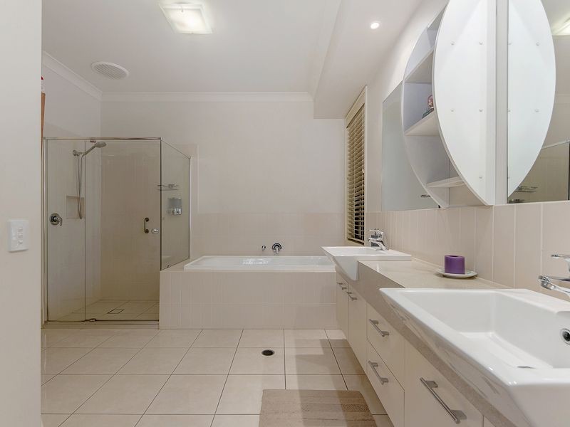 6 Hersden Court, Bonogin QLD 4213