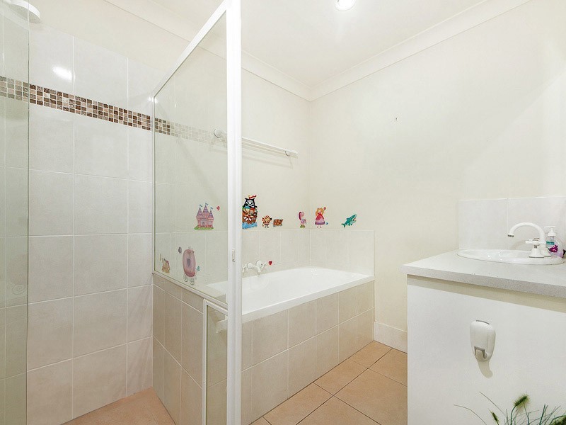 1/4 Benson Street, Ormeau QLD 4208