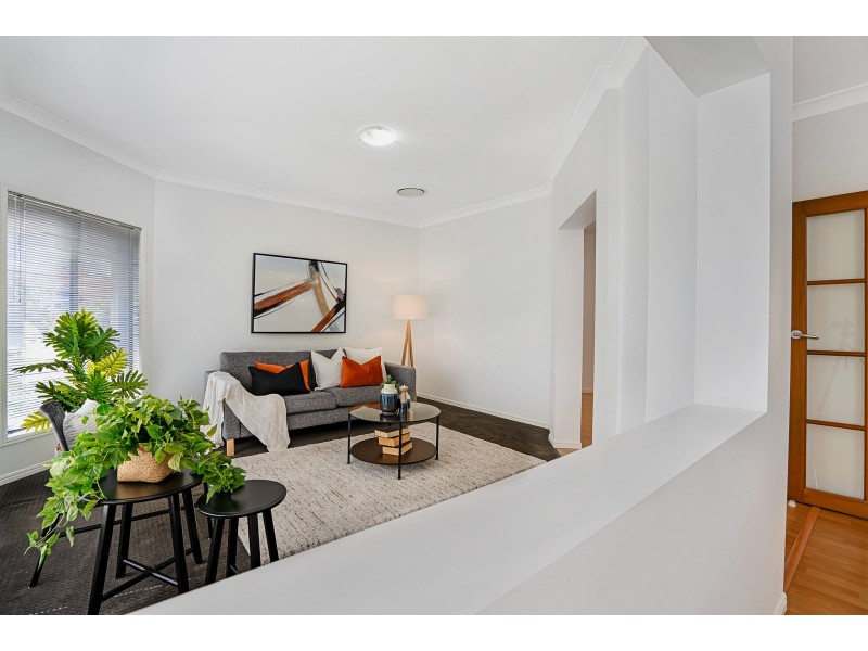 11 North Shore Avenue, Varsity Lakes QLD 4227